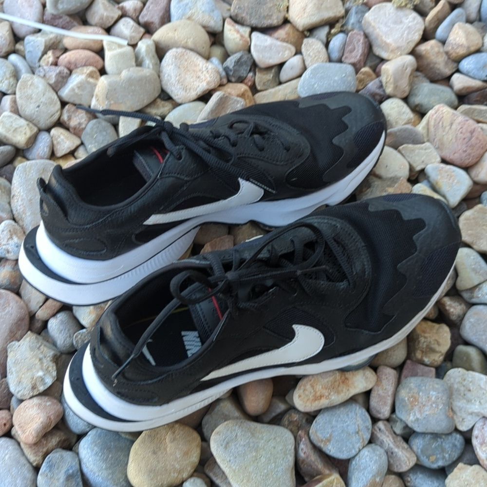 Nike Air Zoom‎ Division Gym Athletic Men's Shoe Sneakers 10